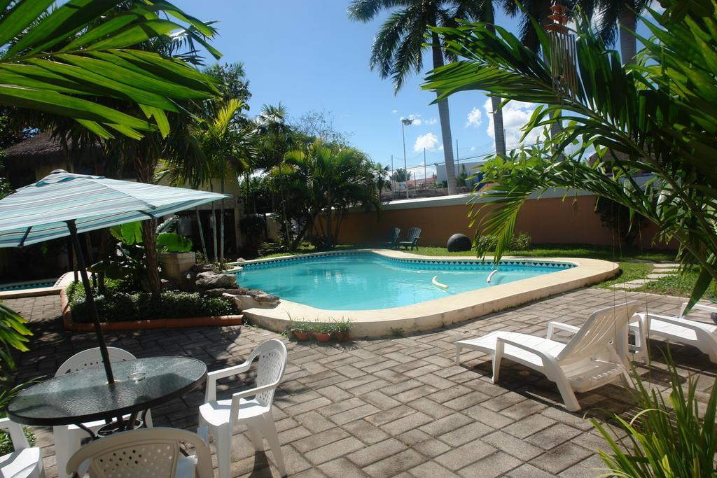 Residencia Los Encantos Канкун Екстериор снимка