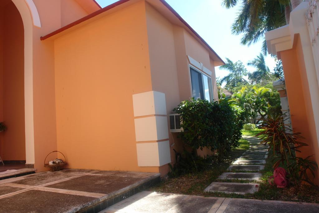 Residencia Los Encantos Канкун Екстериор снимка